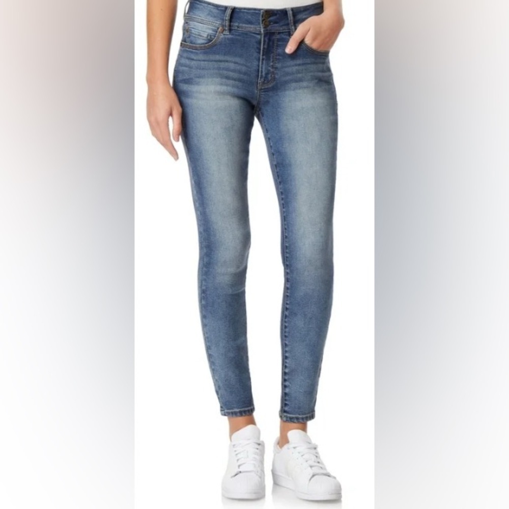 Wallflower Ultra Skinny Dark Wash Jeans Womens Size 3J